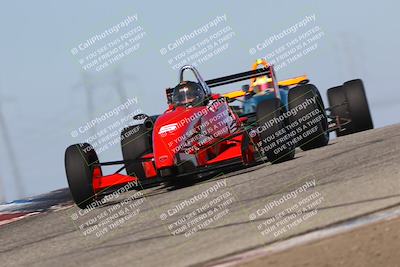 media/Oct-26-2025-CalClub SCCA (Sun) [[8ce1e69566]]/Group 3/Grapevine/